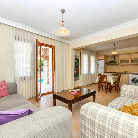 Perdikia - 4 Bedroom Holiday For Rent In Ölüdeniz